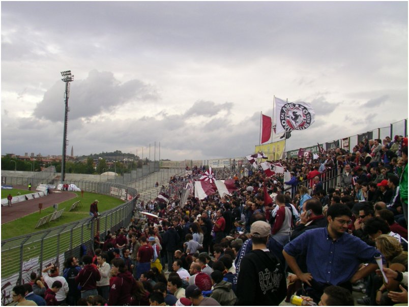 Arezzo - Crotone  10.10.2004 004